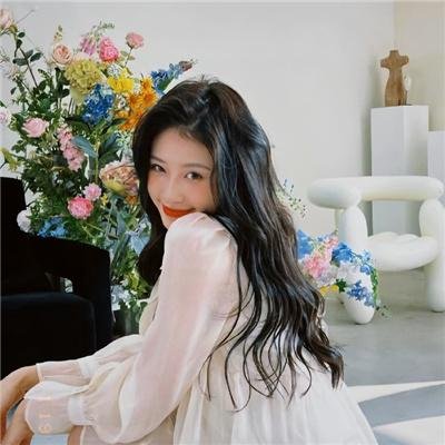 商战女王只谋权不谋爱中秋月她只谋局不谋圆